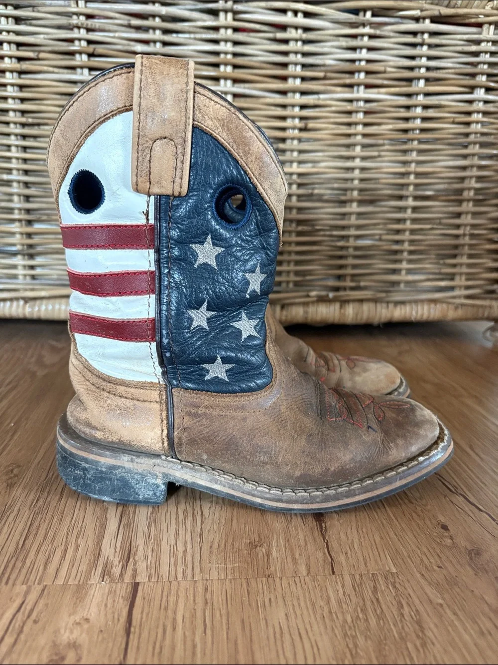 Cody James American flag cowboy boots